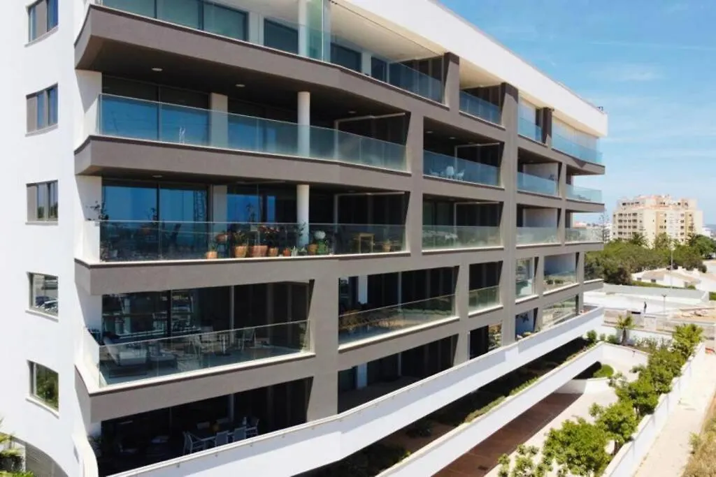 Bay View One, Stunning 3 Bed Condo With Sea View & Rooftop Pool Lagos Portugal