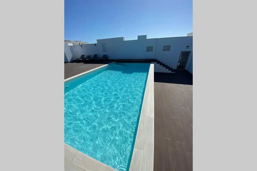 Bay View One, Stunning 3 Bed Condo With Sea View & Rooftop Pool Lagos Apartment